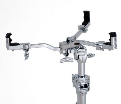Accommodates 10inch to 16inch drumsSliding basket grips expand and contract at all three points.