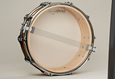 5x15" [LLS455XX50WM] Legacy Exotic Snare w/P86 Millennium Strainer in Natural Birdseye Maple Veneer